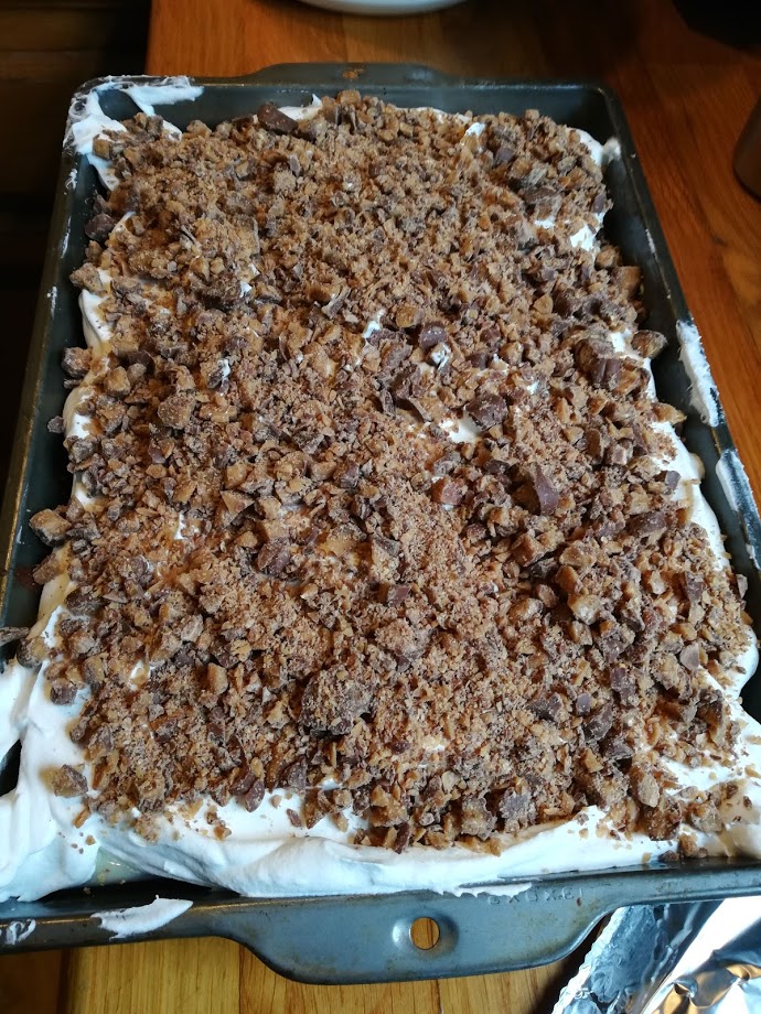 Gregg's Copycat Heath Bar Cake Victors Biscuits