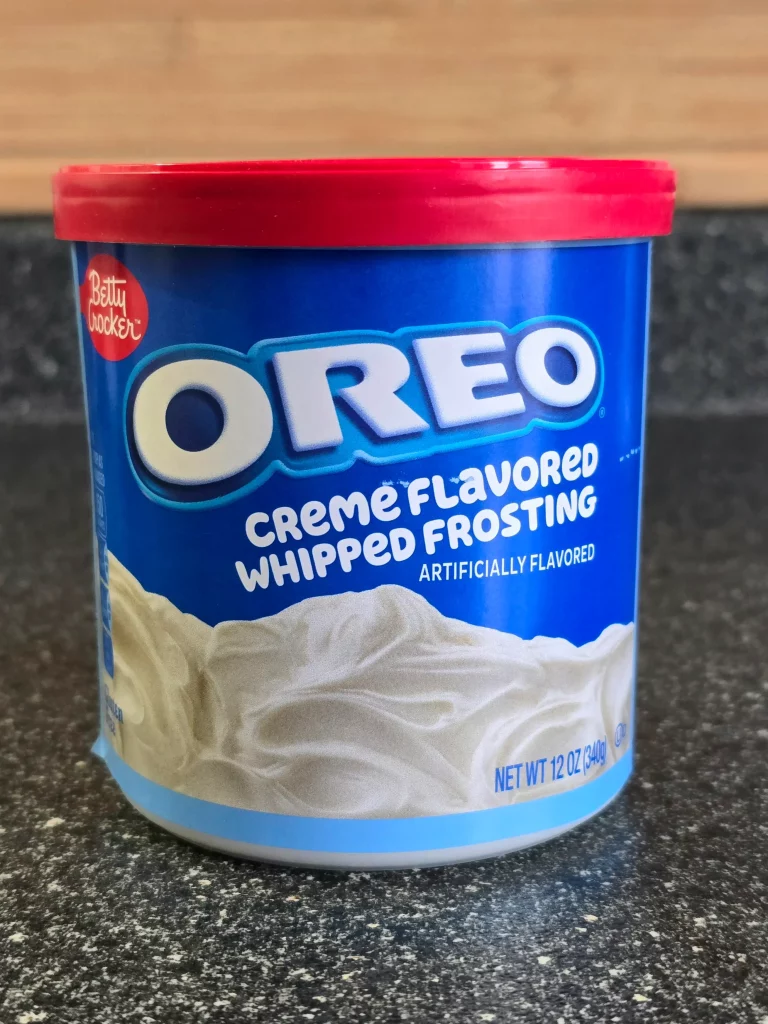 Can of Betty Crocker Oreo Creme Flavored Whipped Frosting.