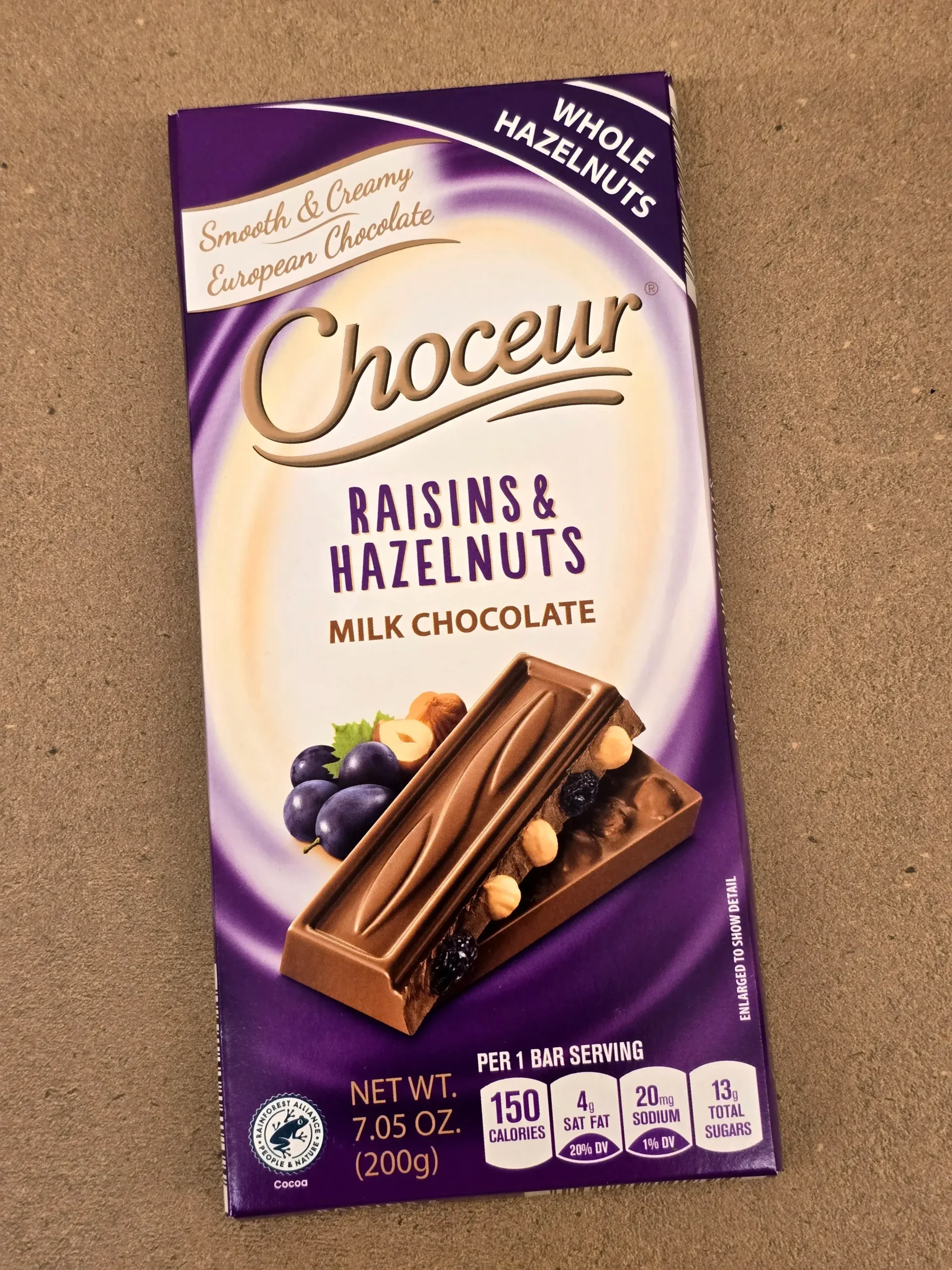 Choceur Raisins & Hazelnuts.