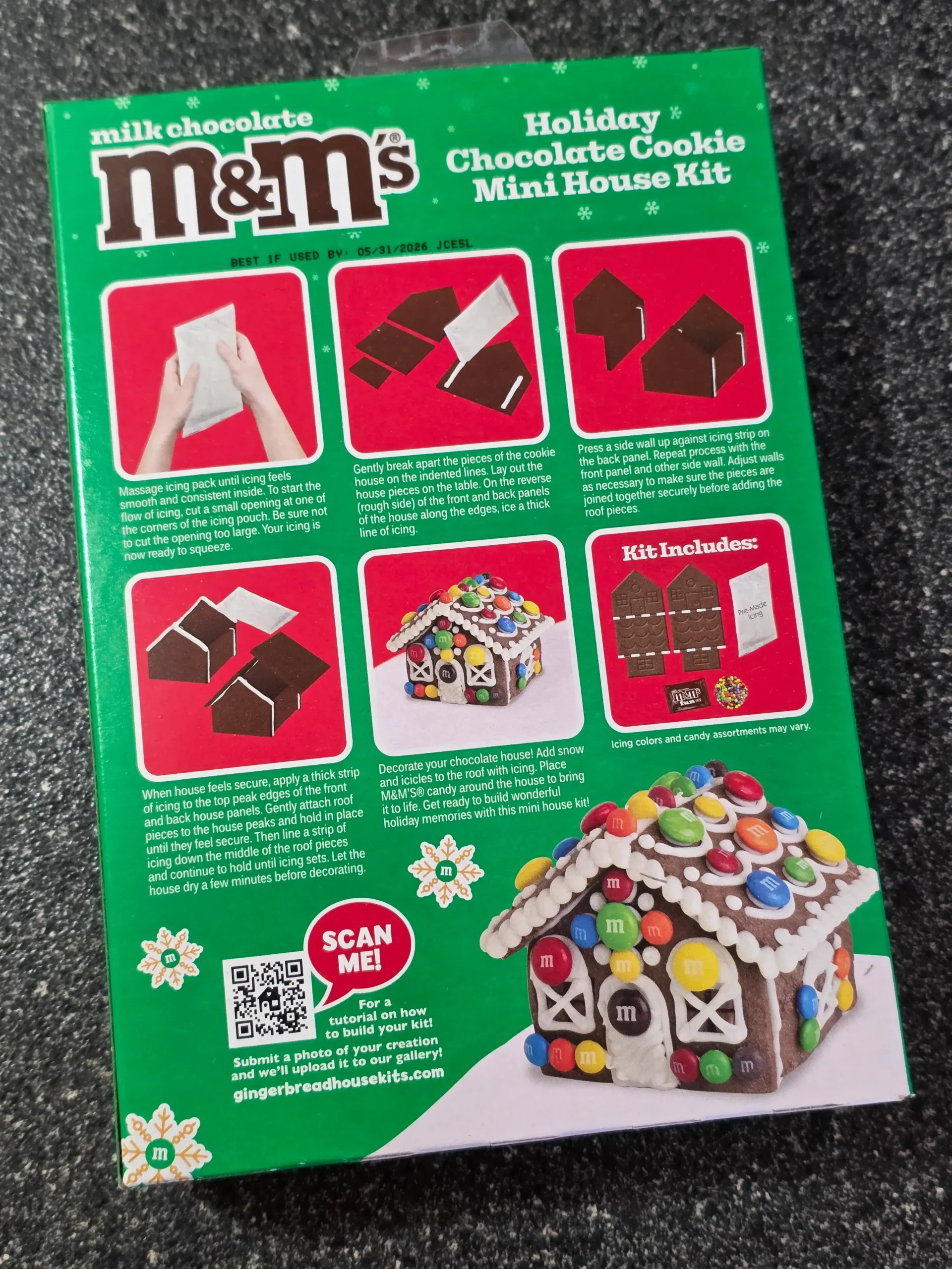 Cookies United Milk Chocolate M&M's Holiday Chocolate Mini House Kit.