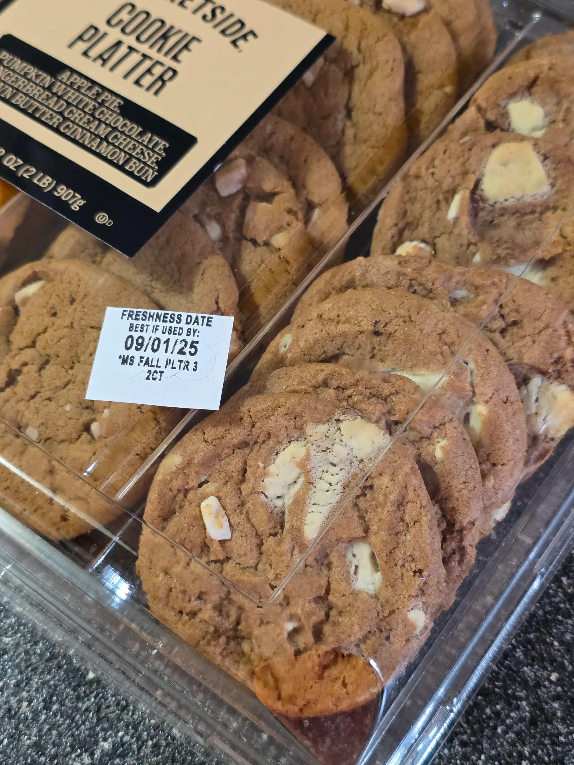 Walmart Marketside Cookie Platter: Apple Pie, Pumpkin White Chocolate, Gingerbread Cream Cheese, and Brown Butter Cinnamon Roll.