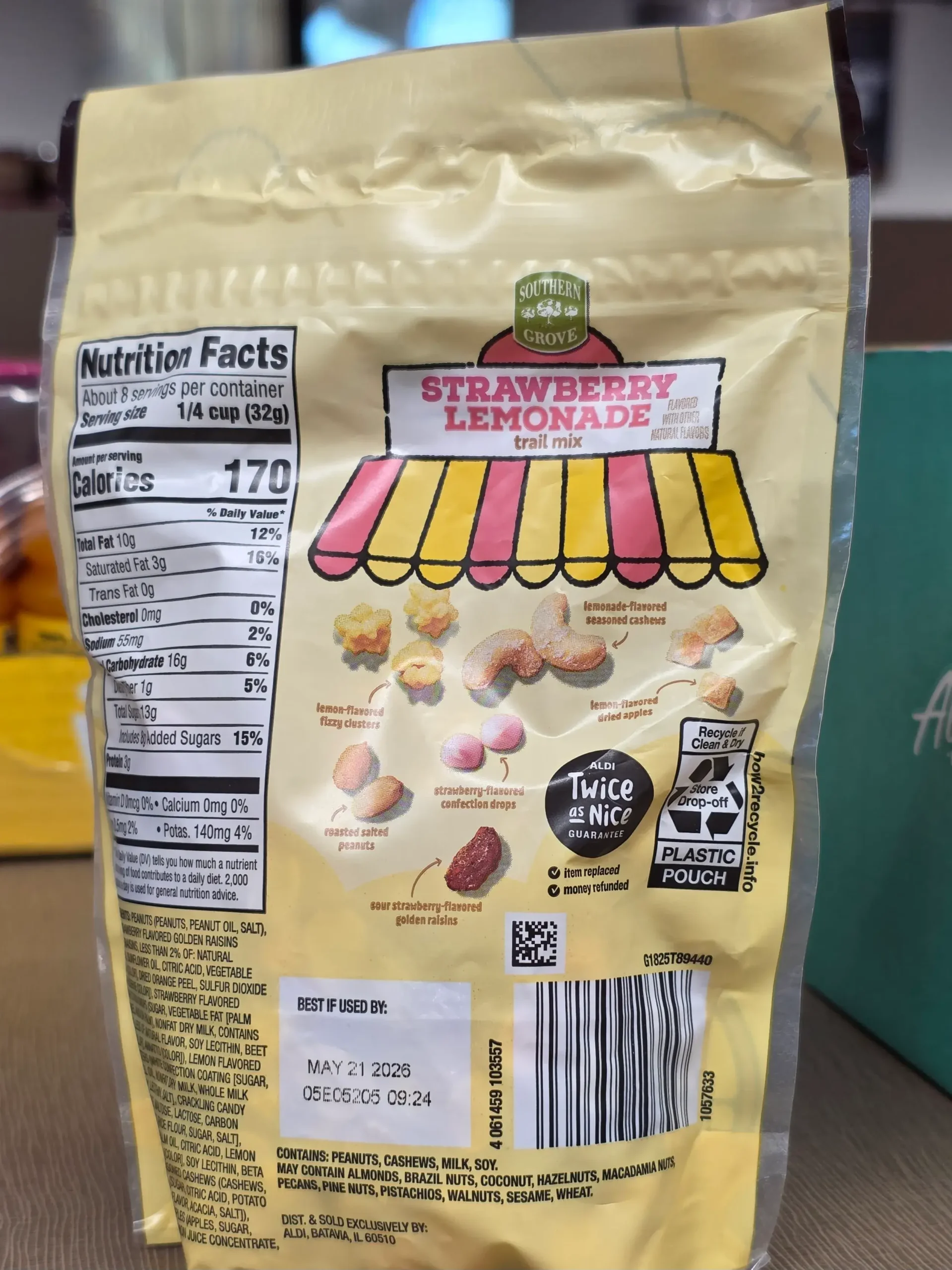 ALDI Southern Grove Strawberry Lemonade Trail Mix.