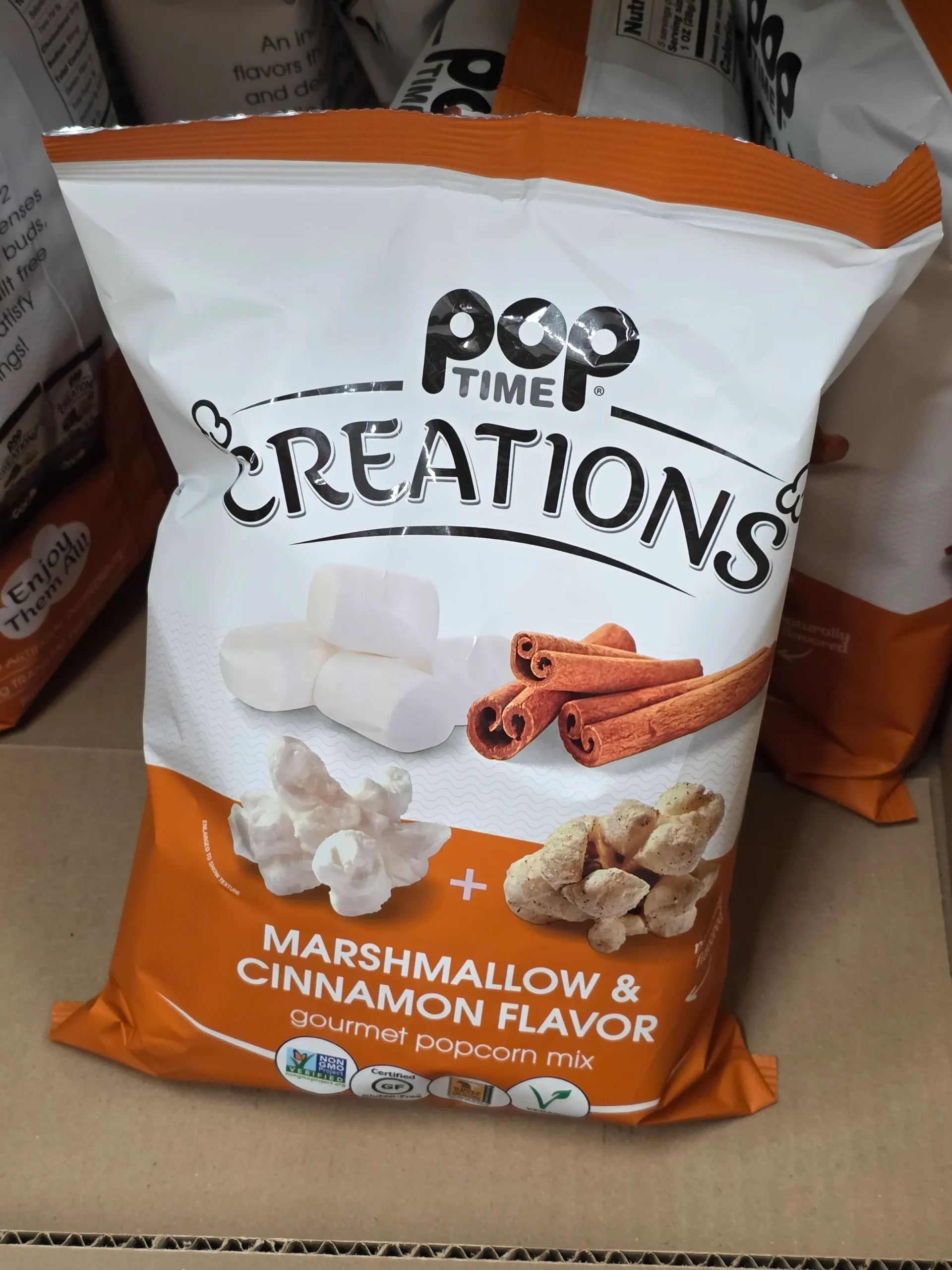 Poptime Creations Marshmallow & Cinnamon Flavor Popcorn.