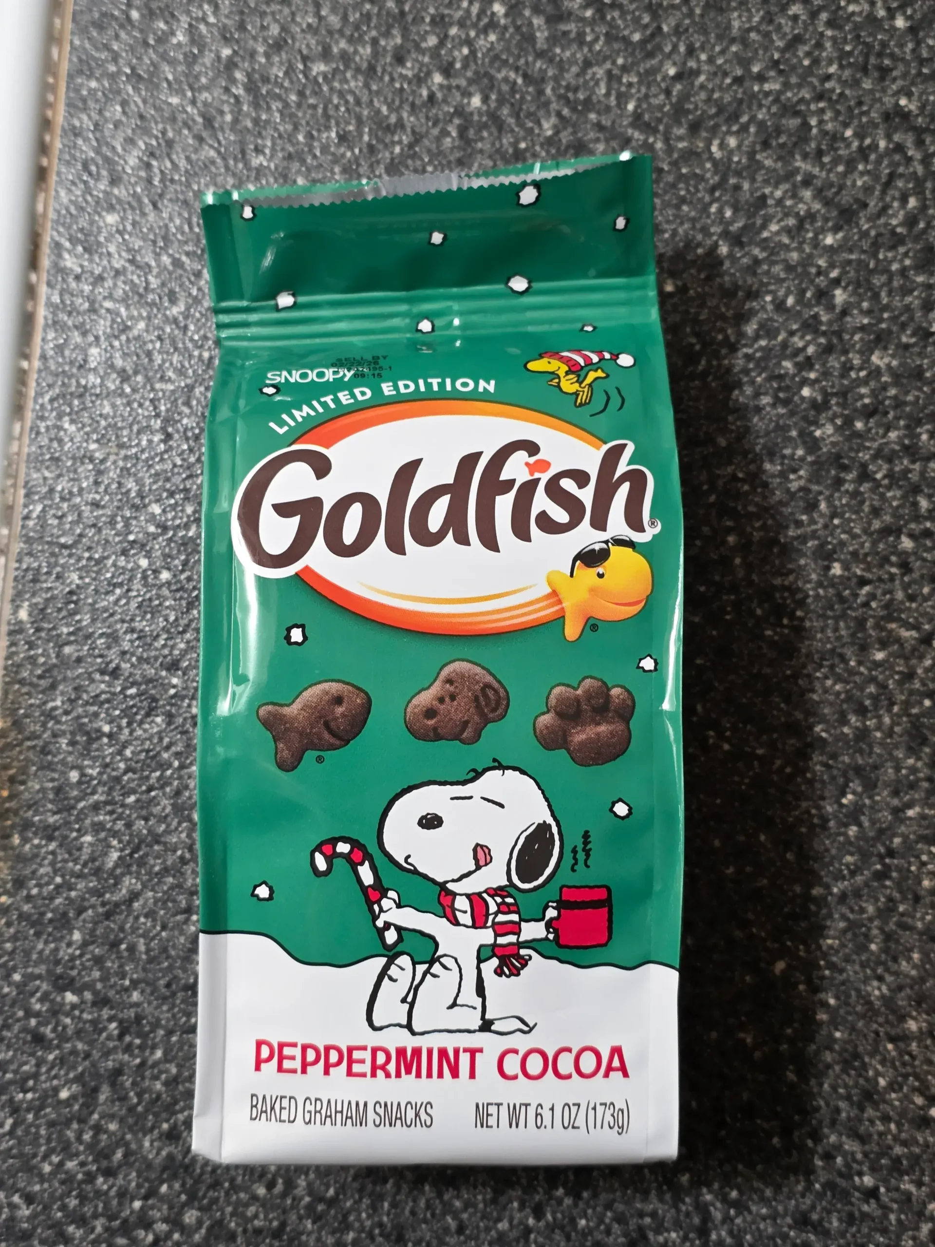 Goldfish Holiday Peppermint Cocoa Graham Cookies.