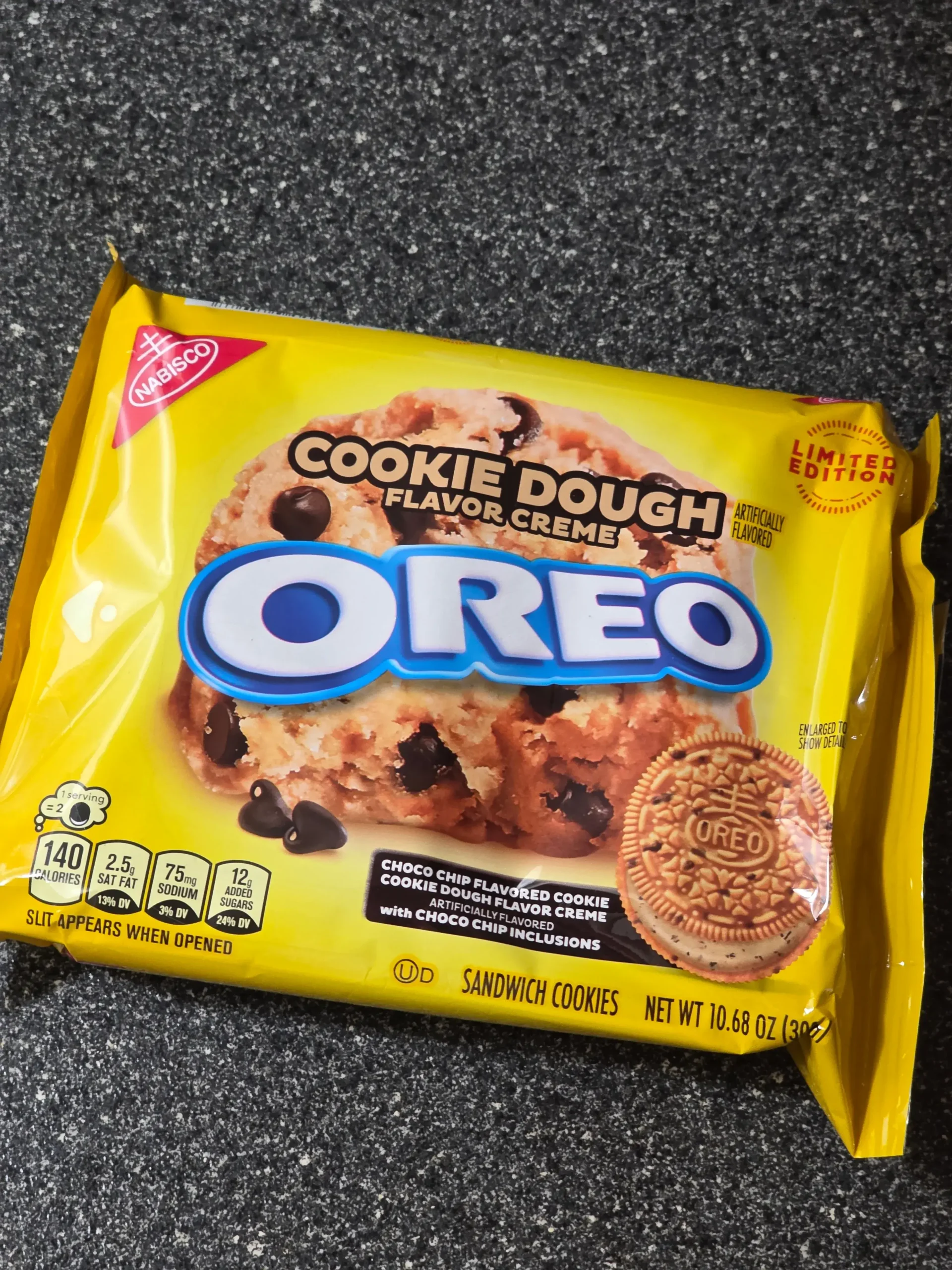 Cookie Dough Flavor Creme Oreo.