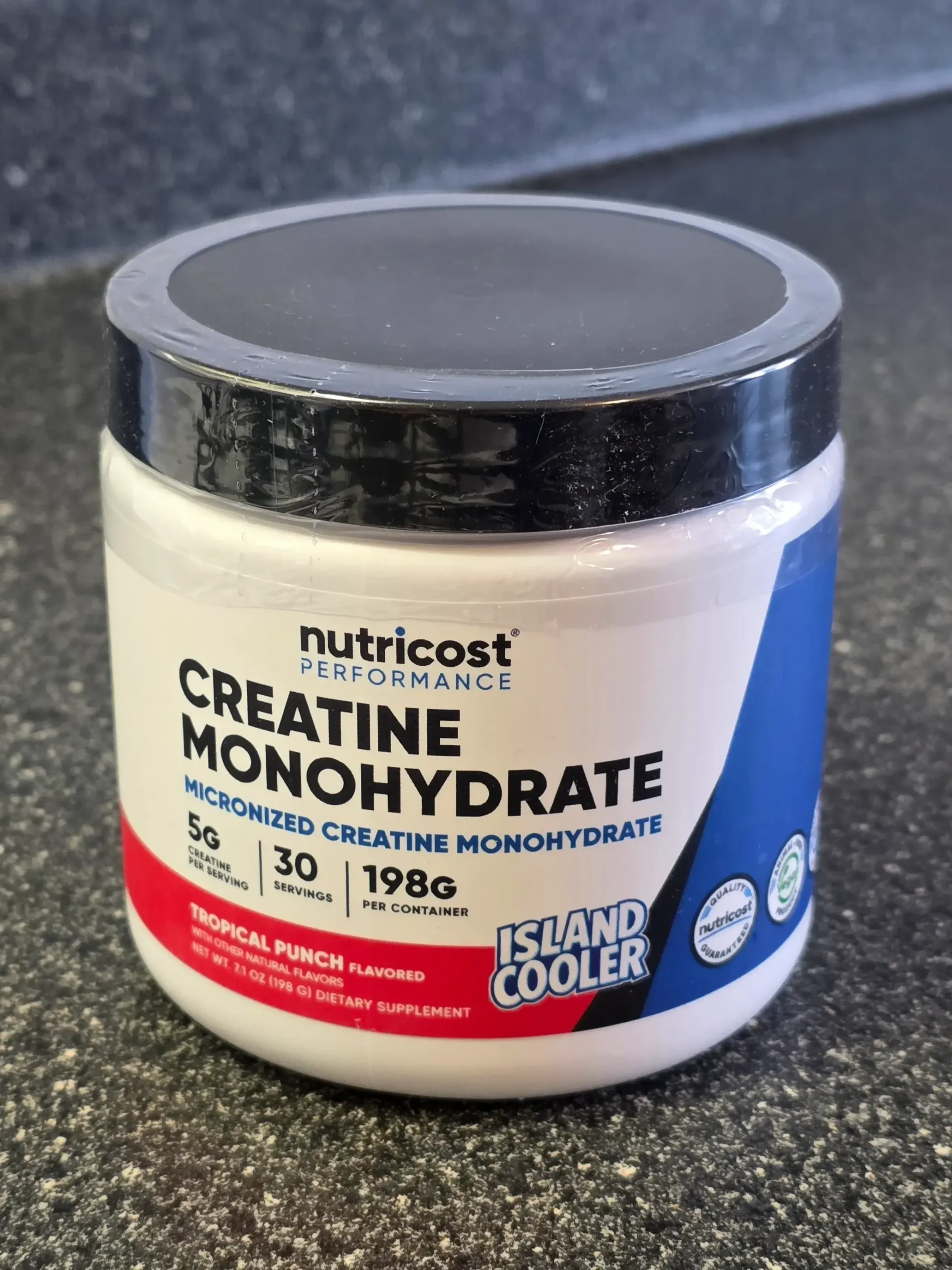 Nutricost Creatine Monohydrate Island Cooler.