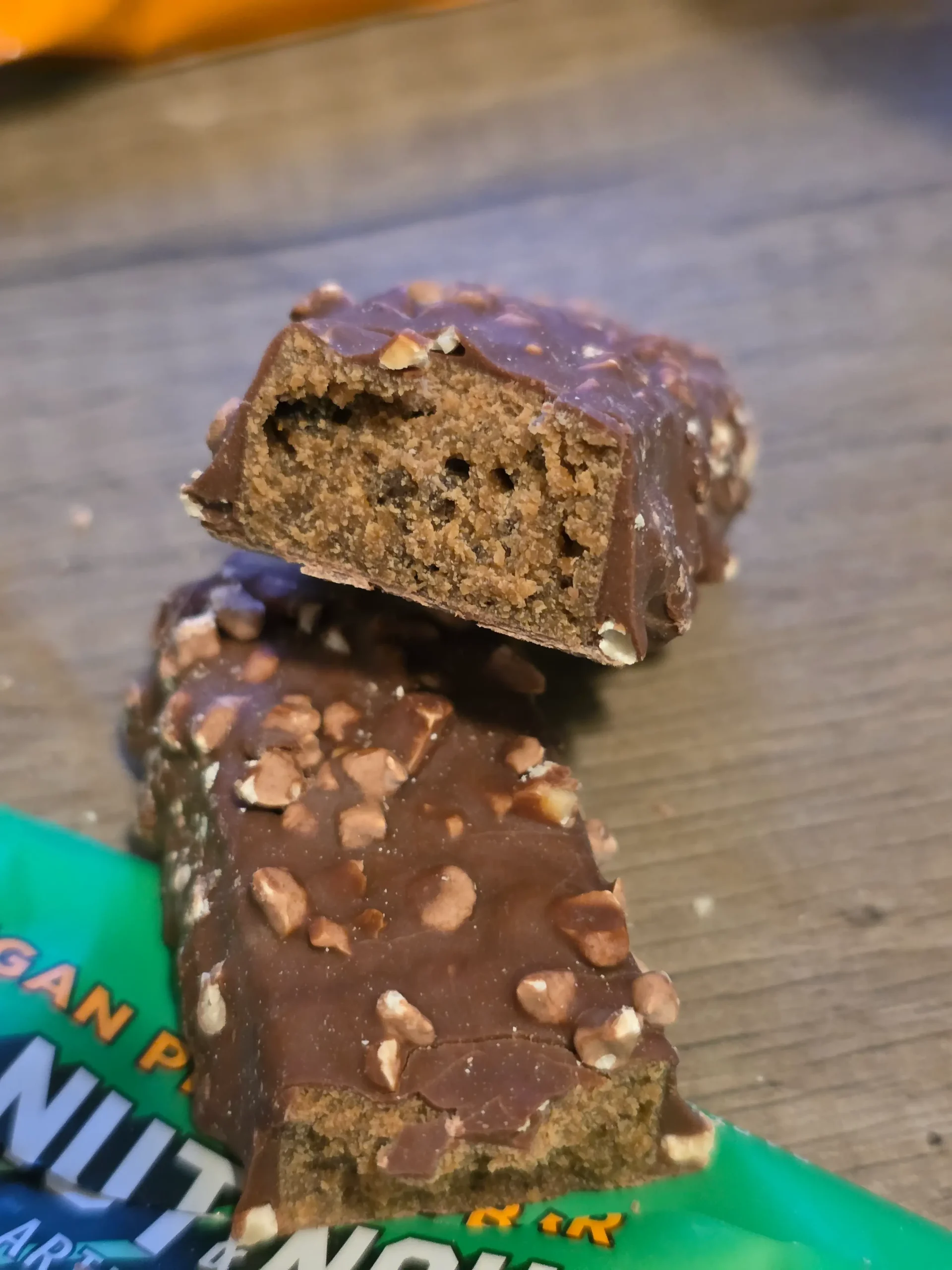 Barebells vegan protein bar hazelnut nougat.
