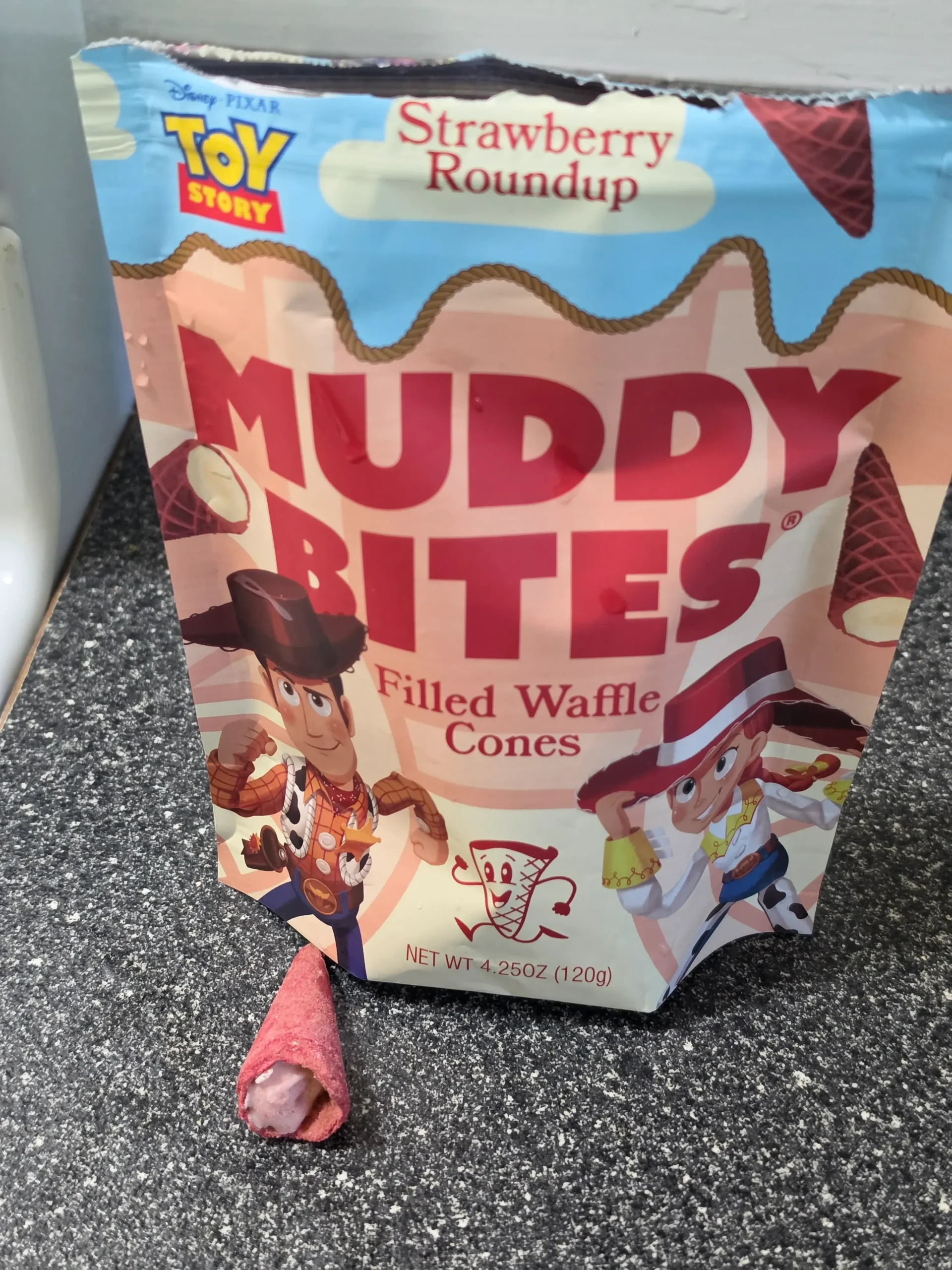 Muddy Bites Strawberry Shortcake Roundup.