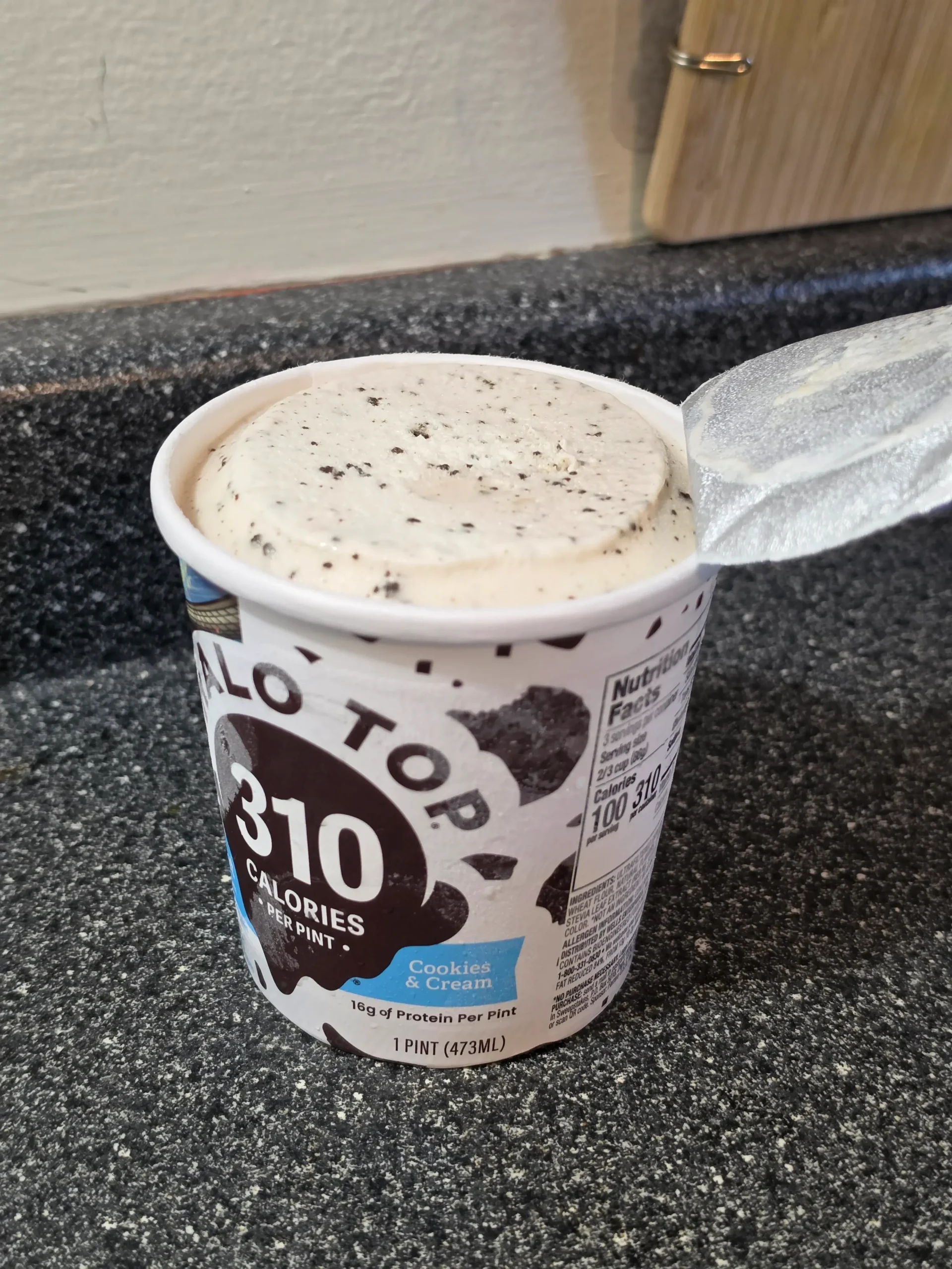 Halo Top Ice Cream: Chocolate Ice Cream Cake, Peanut Butter Cup, Mint Chip, Cookies & Cream, Chocolate Caramel Brownie, Caramel Cheesecake.