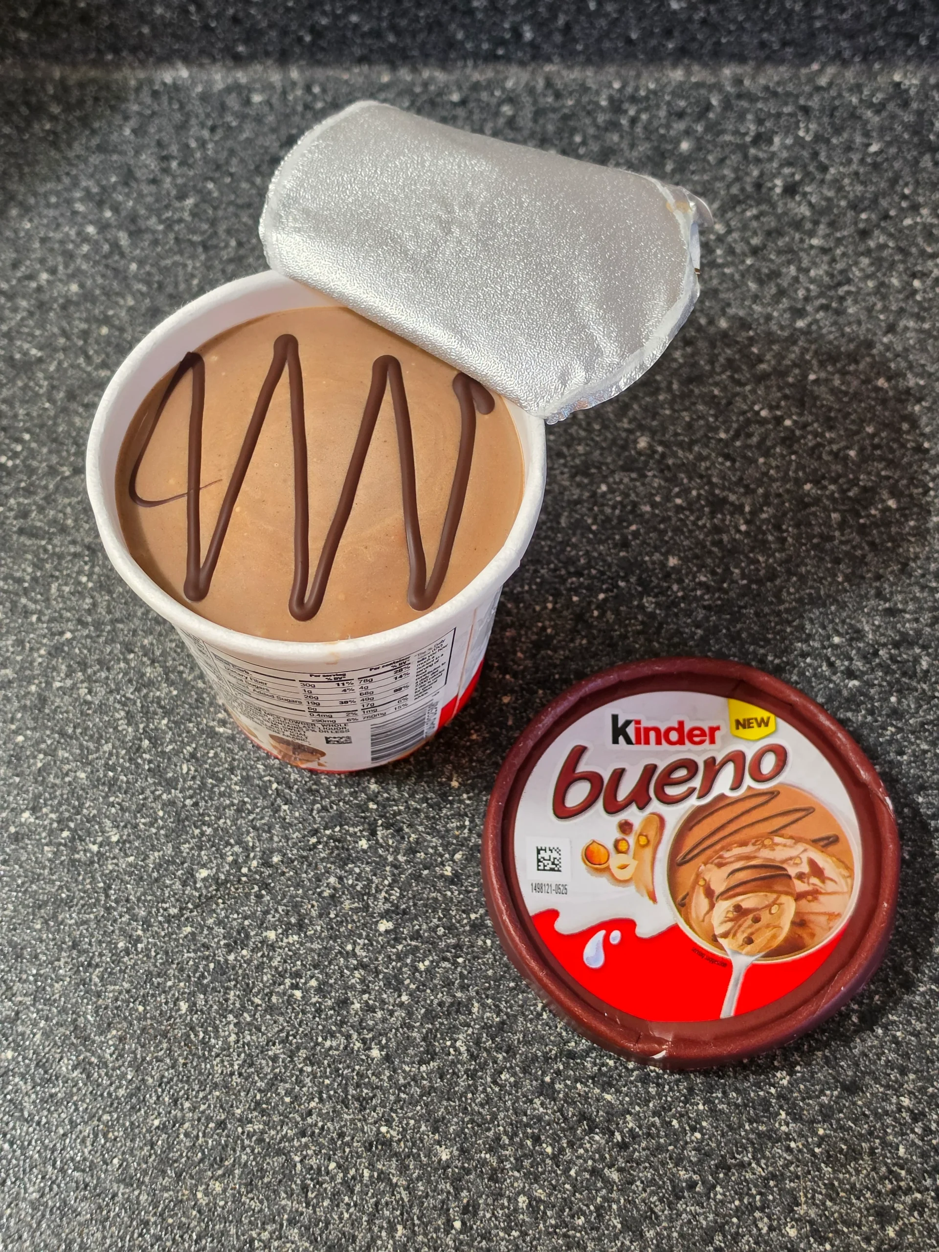 Kinder Bueno Ice cream.