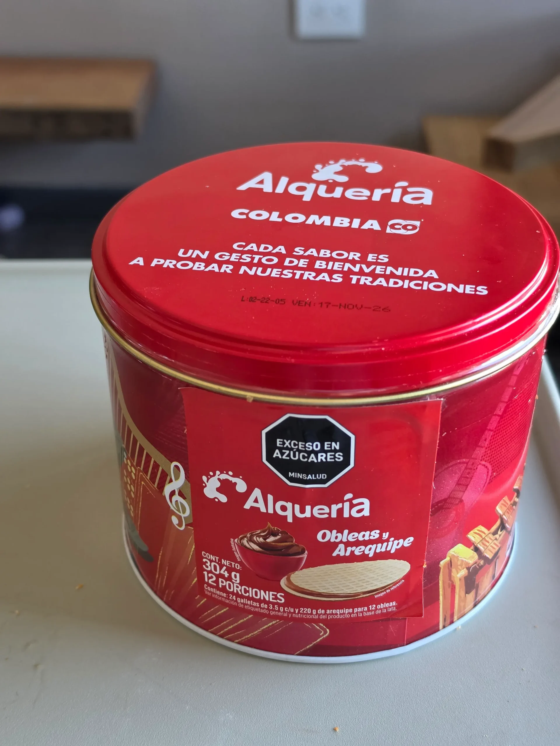 Alqueria Colombia Co Obleas y Arequipe.