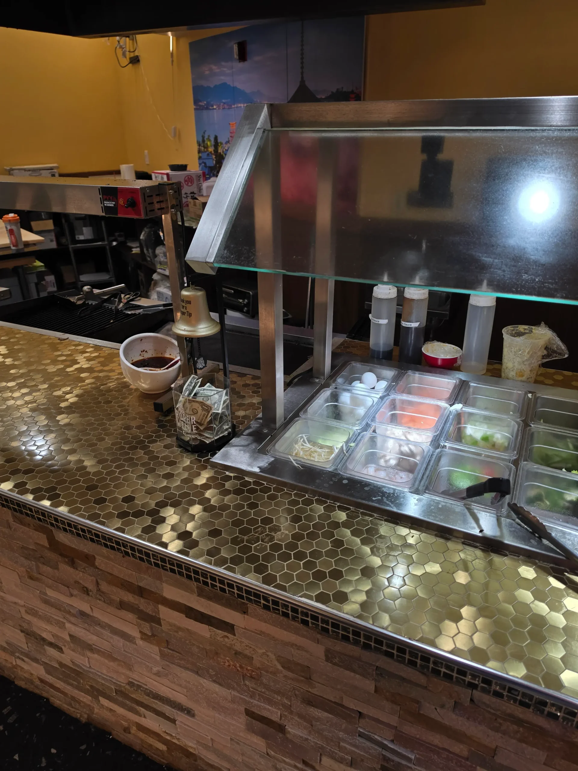 Ichiraku Seafood Buffet & Grill food.