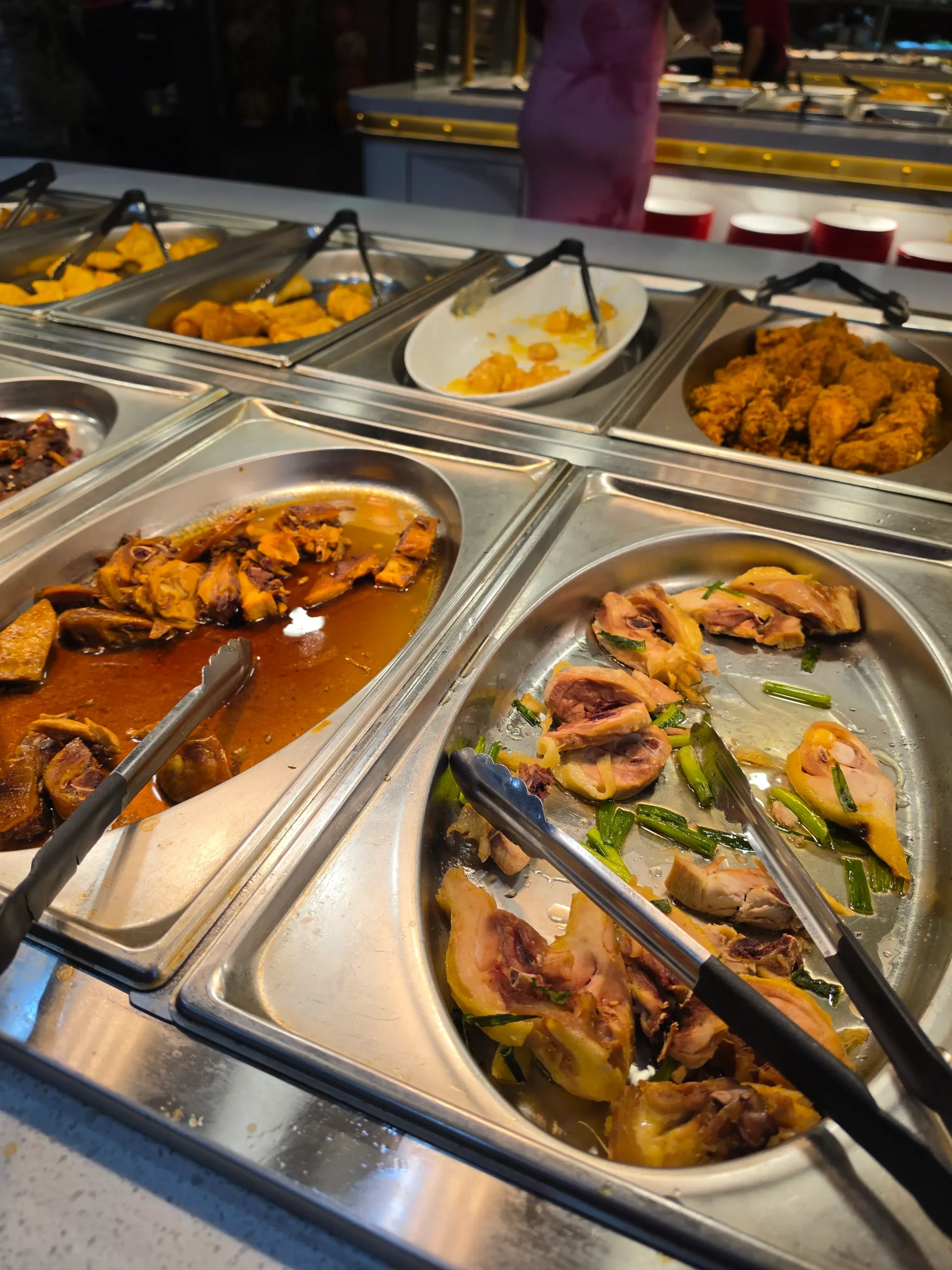 Ichiraku Seafood Buffet & Grill food.