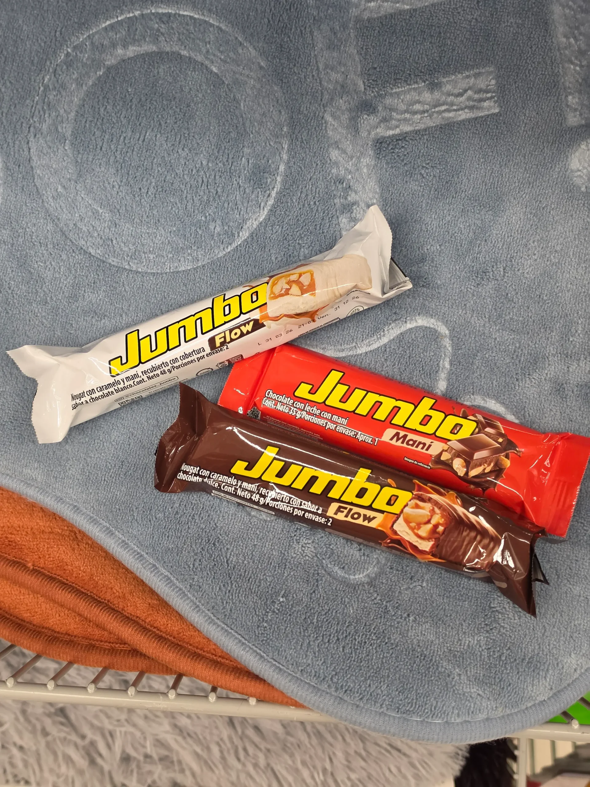 Jumbo Mani, Flow White Chocolate, and Flow Chocolate.