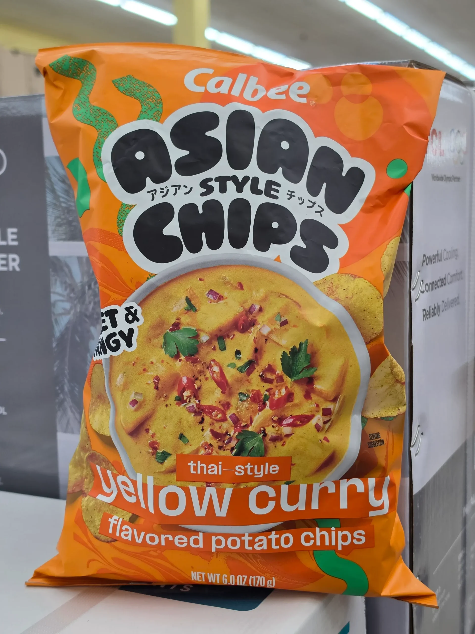Calbee Asian Style Chips, Yellow Curry.
