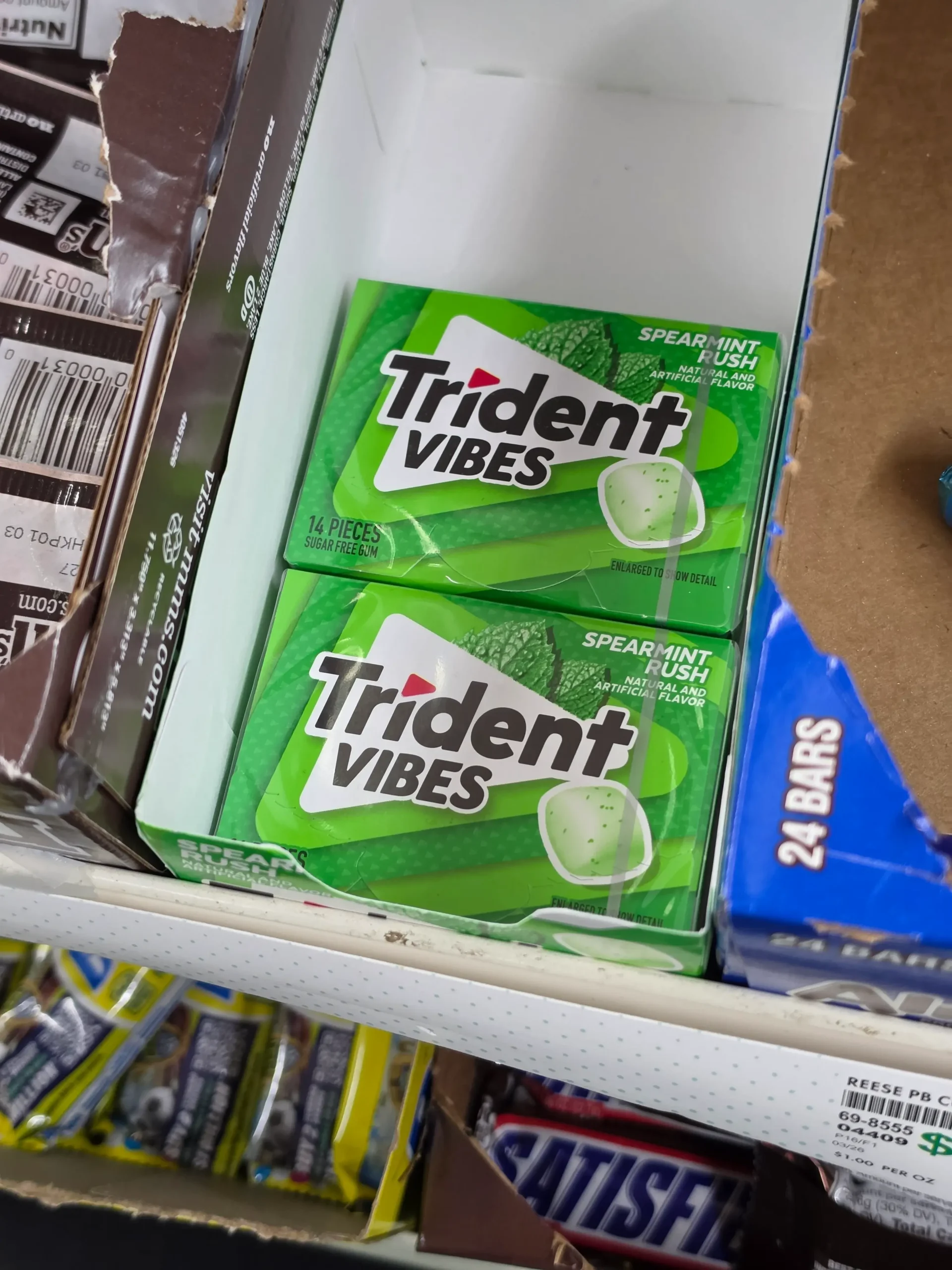 Trident Vibes Spearmint Rush.