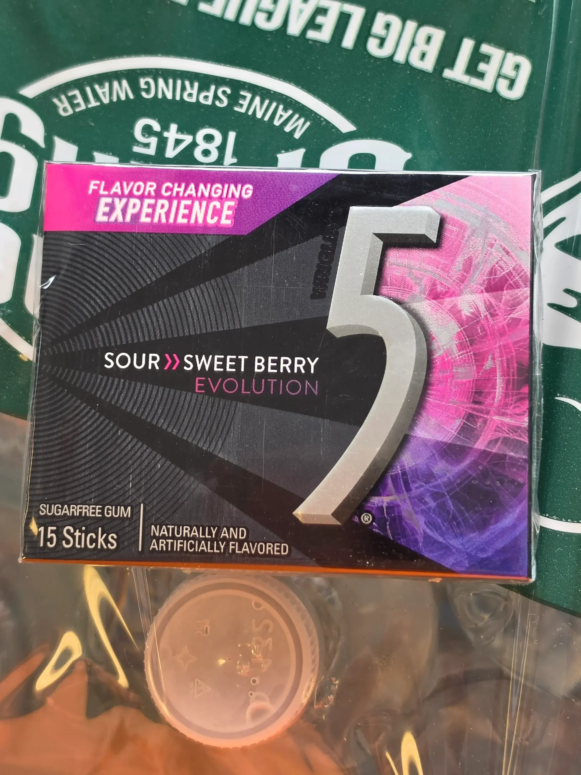 5 Gum Sour Sweet Berry Evolution.