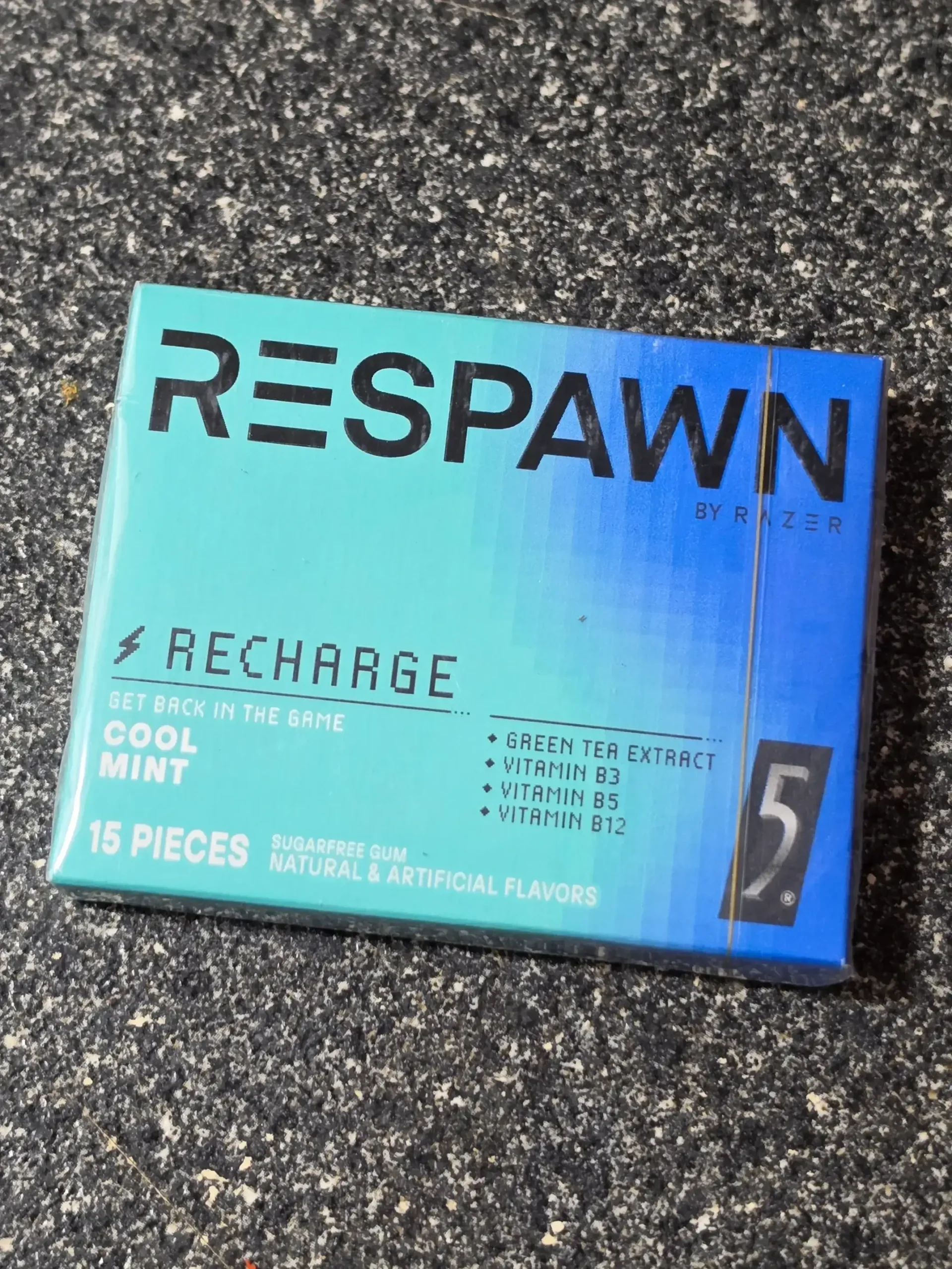 5 Gum Respawn by Razer Cool Mint.