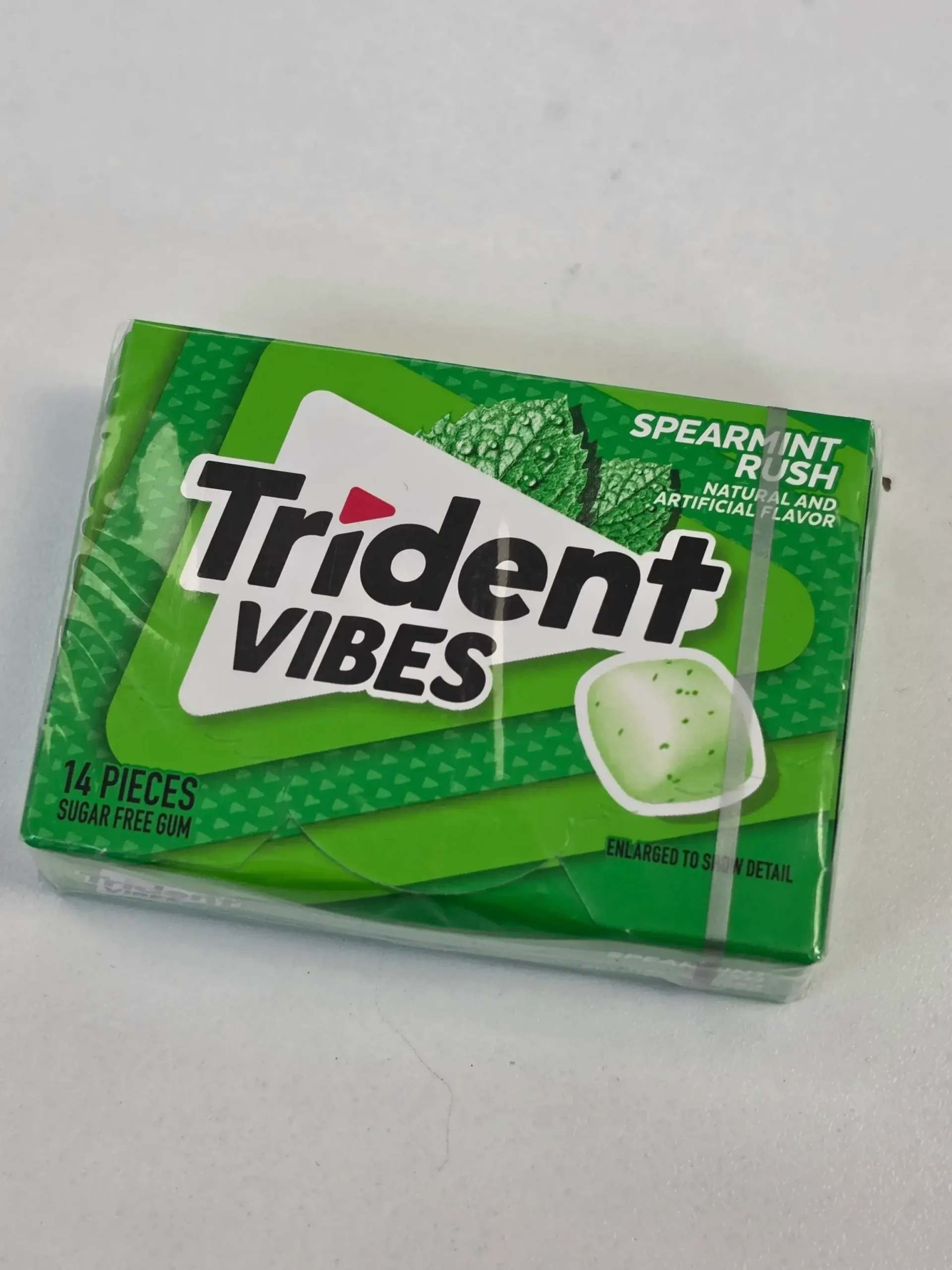 Trident Vibes Spearmint Rush.
